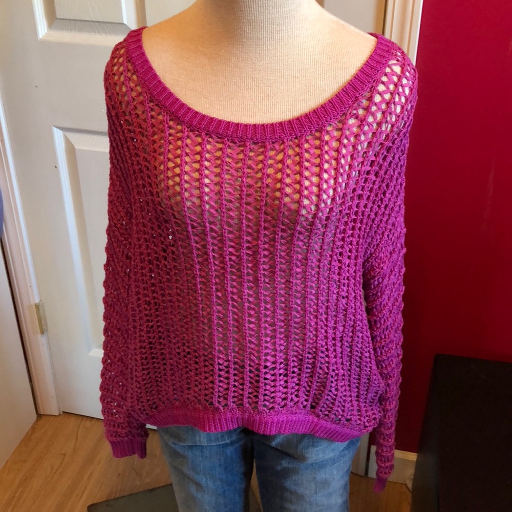 Guess sweater sz S